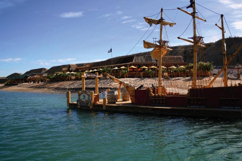 Pirate Cove Resort & Marina Needles Dış mekan fotoğraf